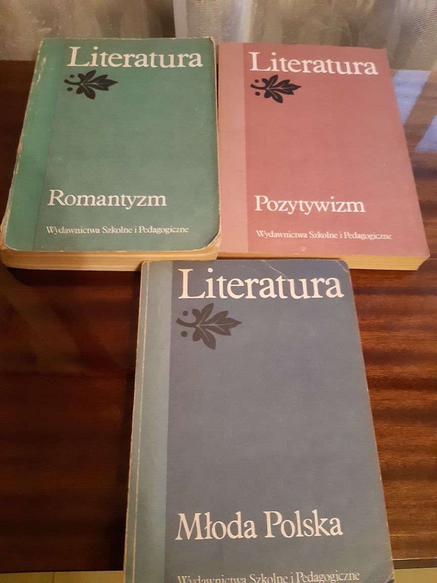 Literatura podręczniki PRL