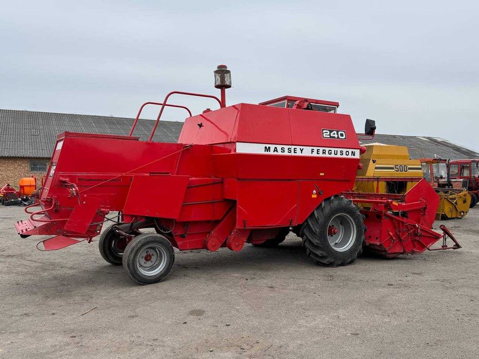 Свіжопривезений комбайн massey ferguson 240 206 claas,john deere