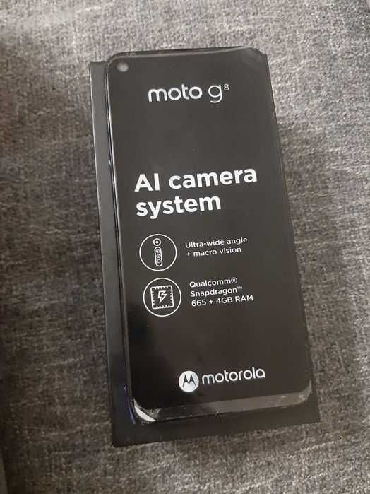 Motorola G8 XT2045-2 4/64 gb uszkodzony Moto G 8