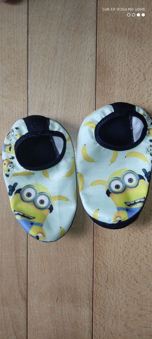 Buty do wody, nurkowania dla dziecka z motywem Minionków. NOWE