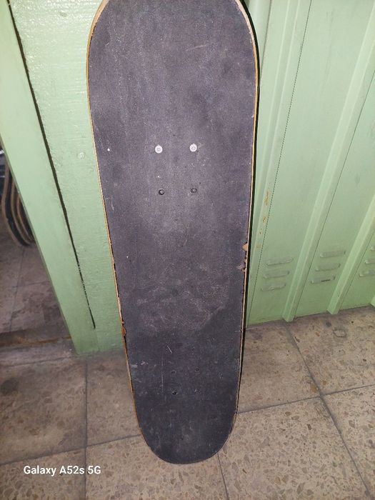 Skates desportivos usados