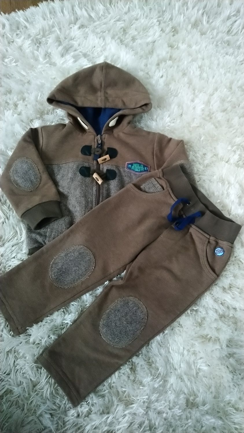 Dres chlopiecy Wójcik r 74