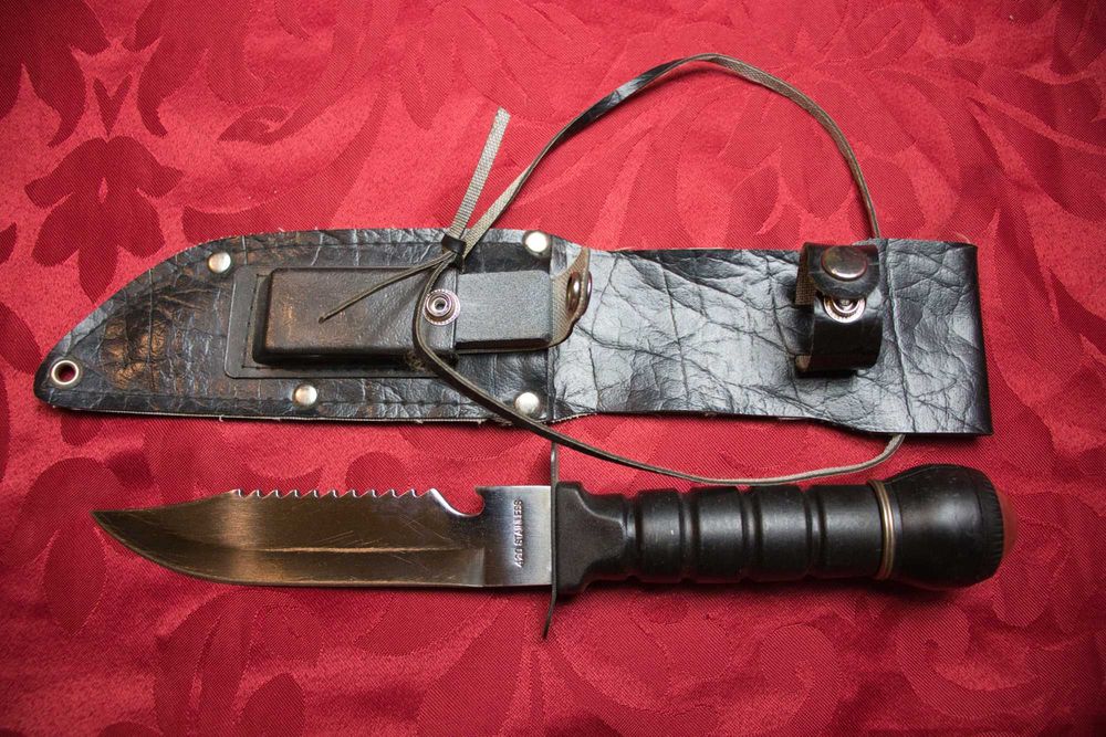 Nóż RAMBO + Pokrowiec + Ostrzałka 27 cm