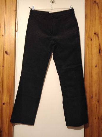 Spodnie sztruksowe czarne rozmiar 46
