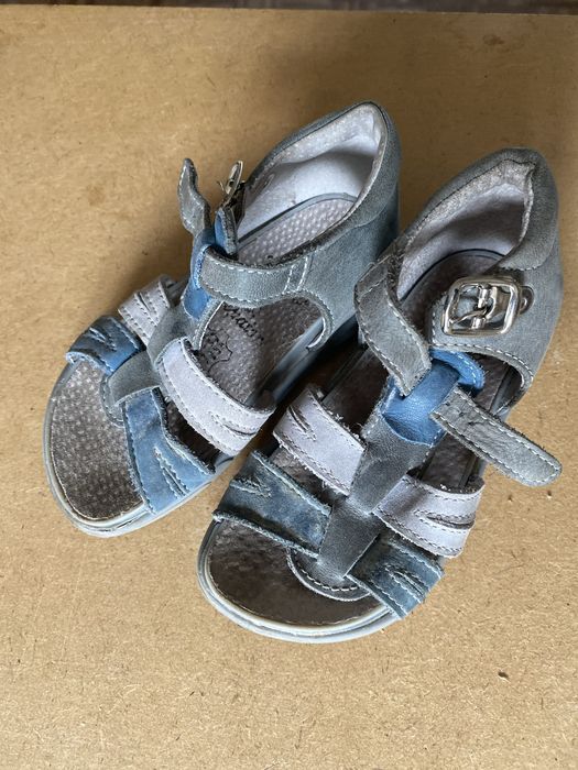 Sandalias couro criança t.24