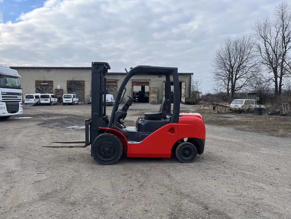 Вилочний навантажувач Belet 3t