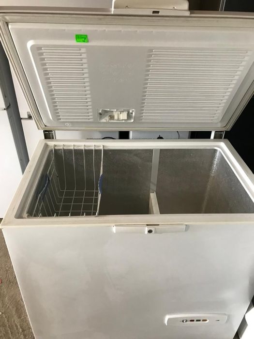 Морозильна камера, пака Whirlpool