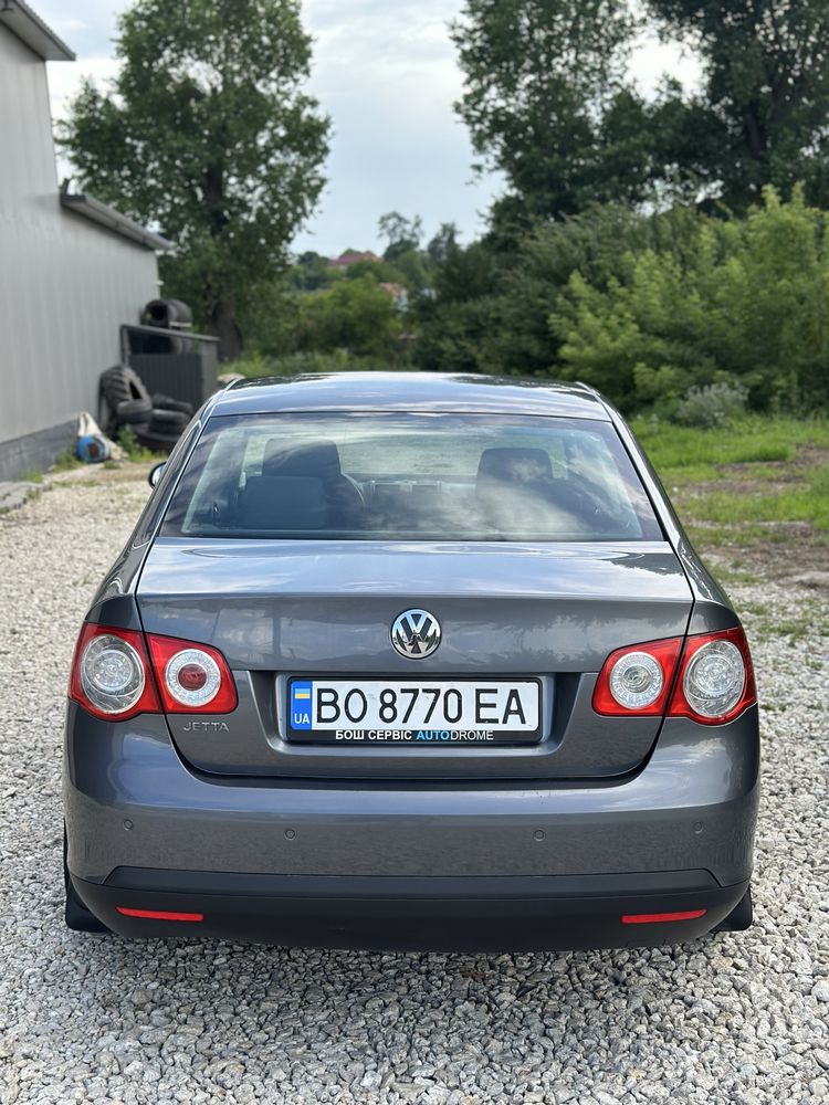 VW Jetta 1.6 MPI