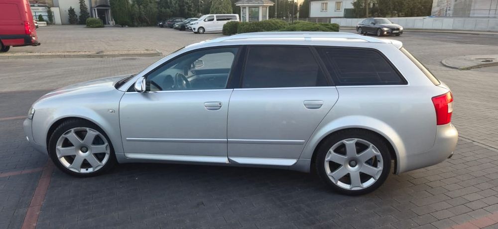 Audi S4 B6 Avant V8 4.2 Quattro Tiptronic – Klasyka z Charakterem