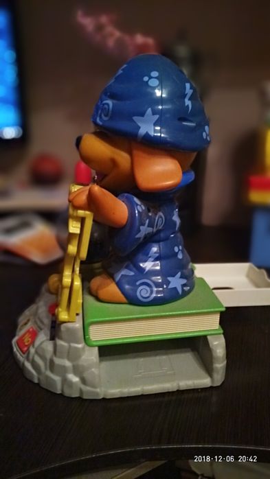 Чаріввник Fisher price