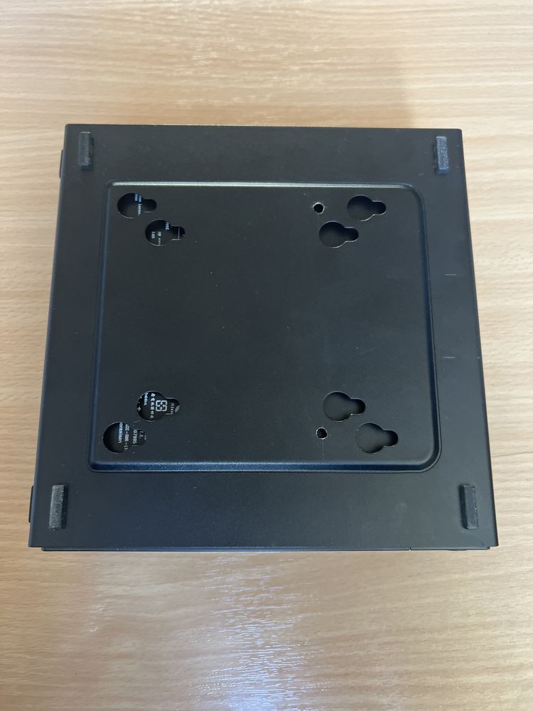 Serwer NAS lenovo m92p mini komputer, terminal + obudowa z cdrom ssd