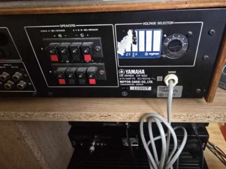 Amplituner Yamaha