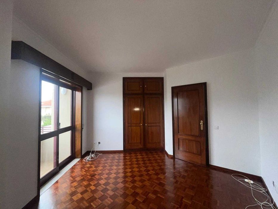 Apartamento T3, Rua 19, Espinho