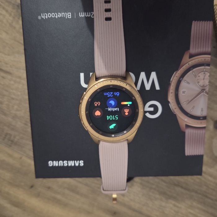 Samsung Galaxy watch Rose Gold