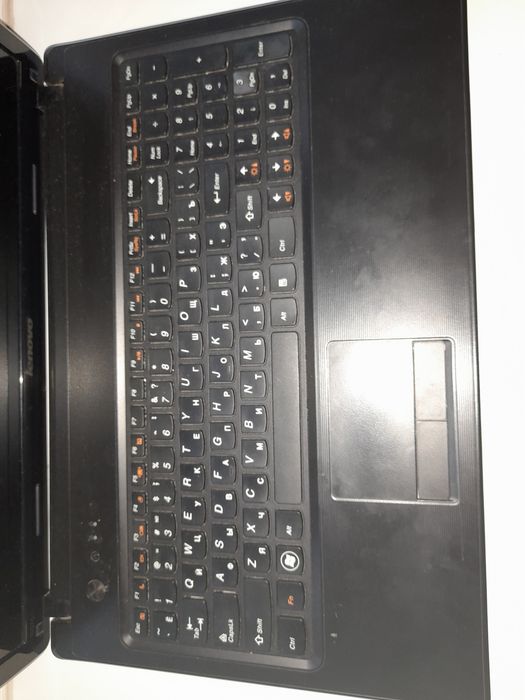 Ноутбук Lenovo G575 в идеальном состоянии!!!