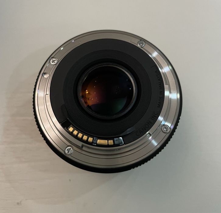 Canon EF 50mm f/1.8 STM
