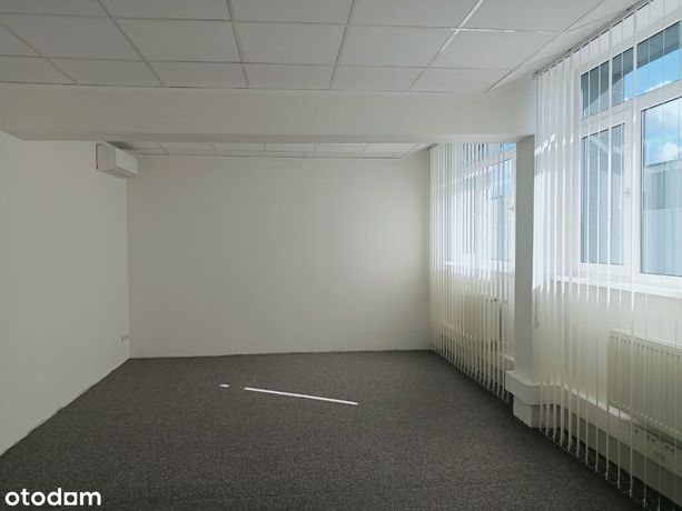 Mokre lokale biurowe - 45 m2 + 24,5 m2