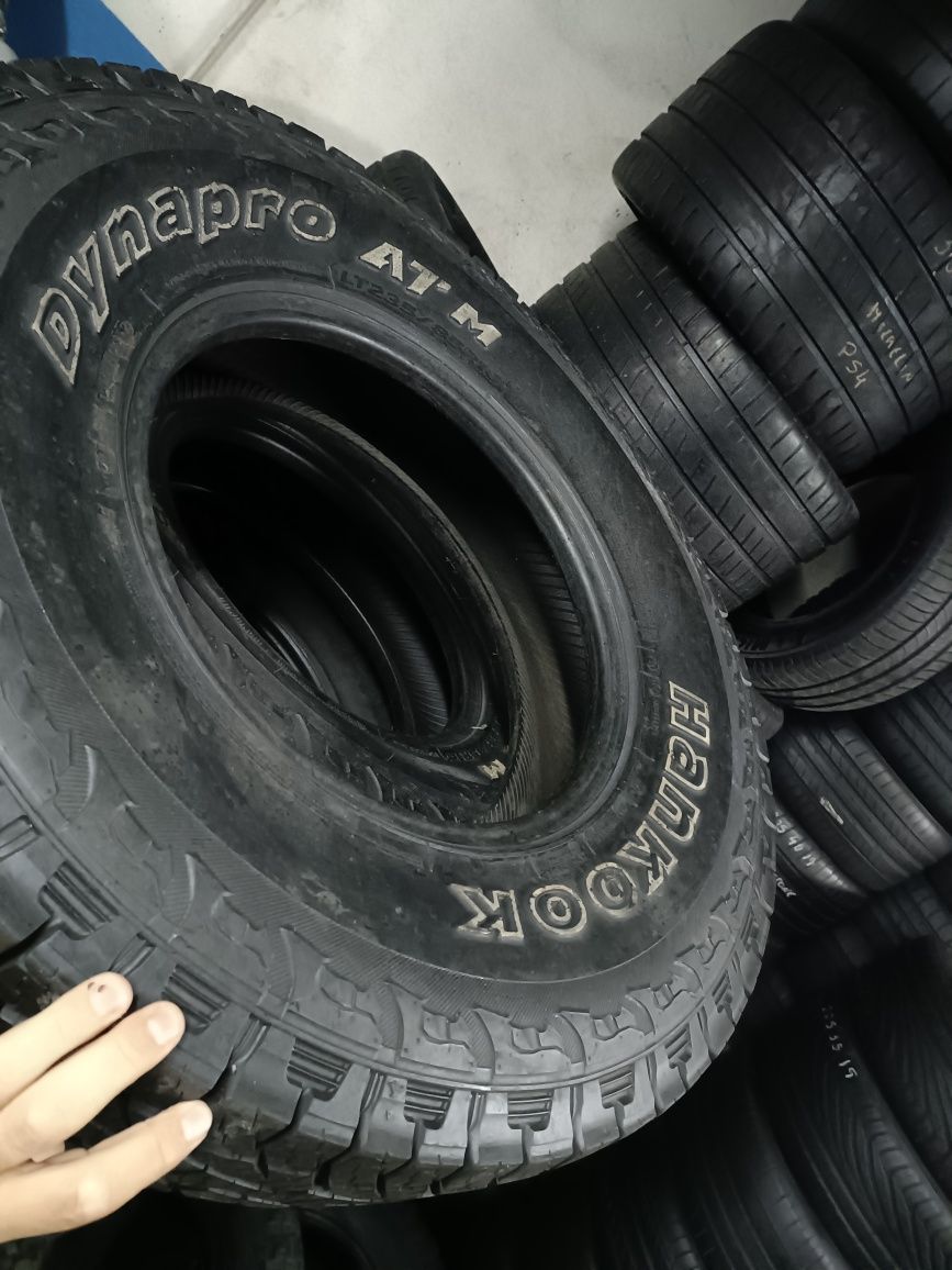 Pneus  235/85/16