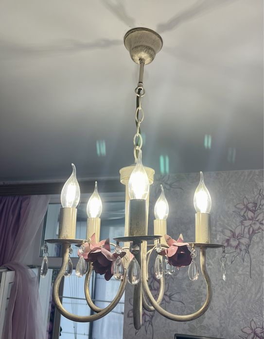 Люстра в стилі Прованс