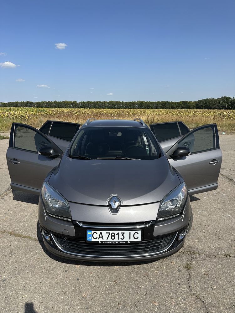Продам авто в шикарній комплектації!!
