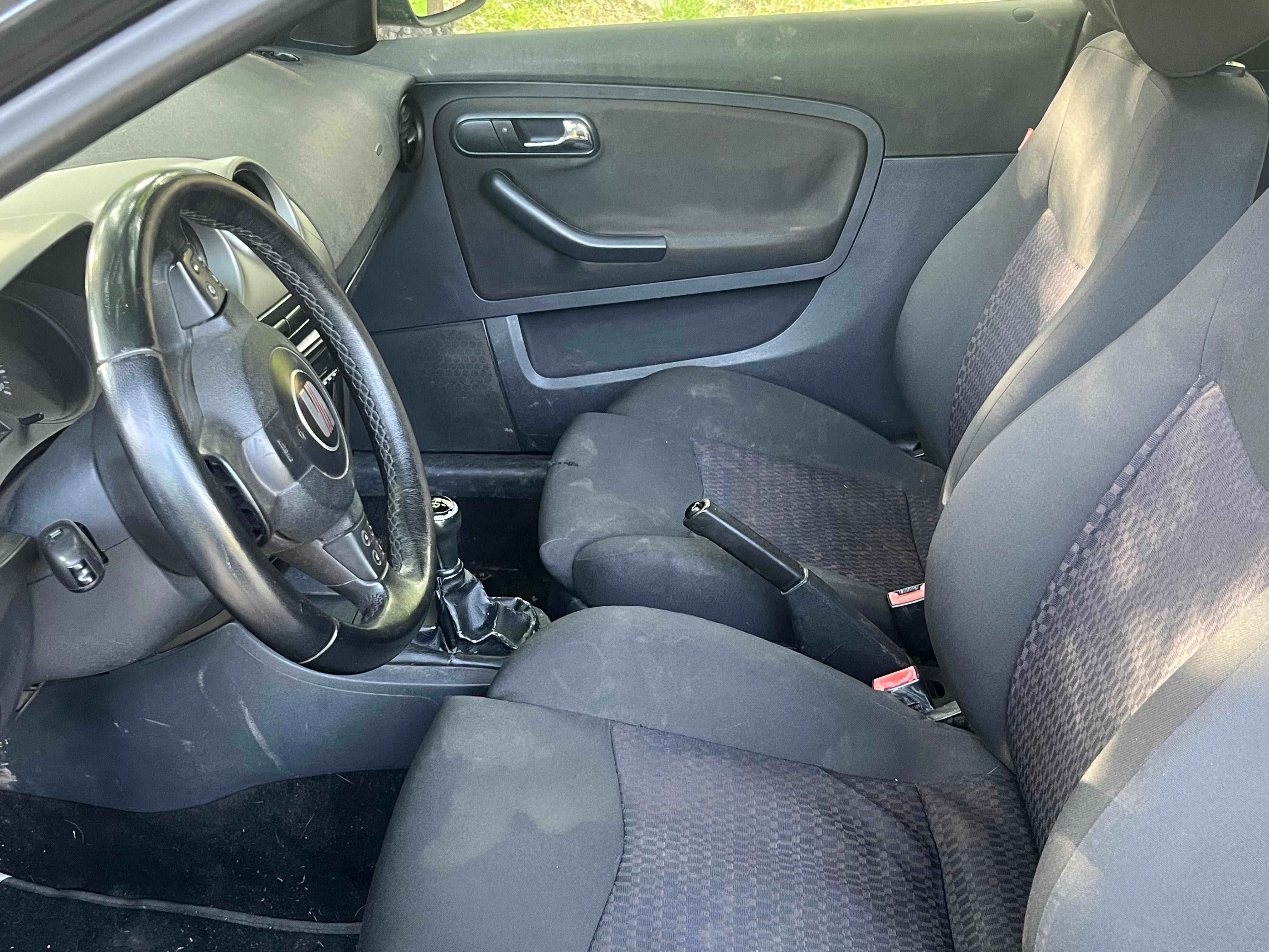 Seat Ibiza, preto, ano 2006, gasóleo
