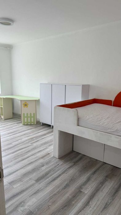 Сдам двухкомнатную квартиру студию Малиновский район