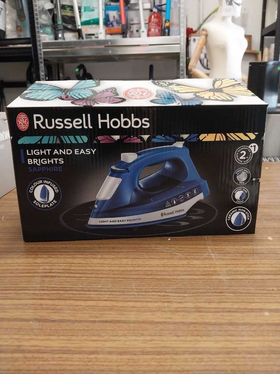 Żelazko parowe Russell Hobbs Light and Easy Brights