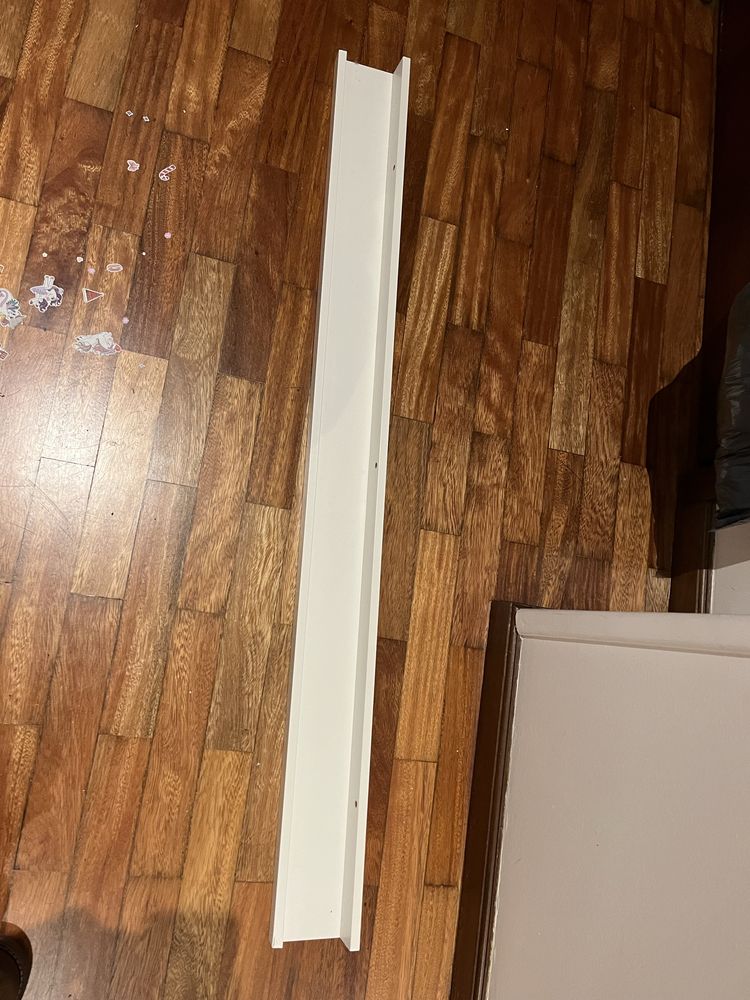 Prateleira branca IKEA