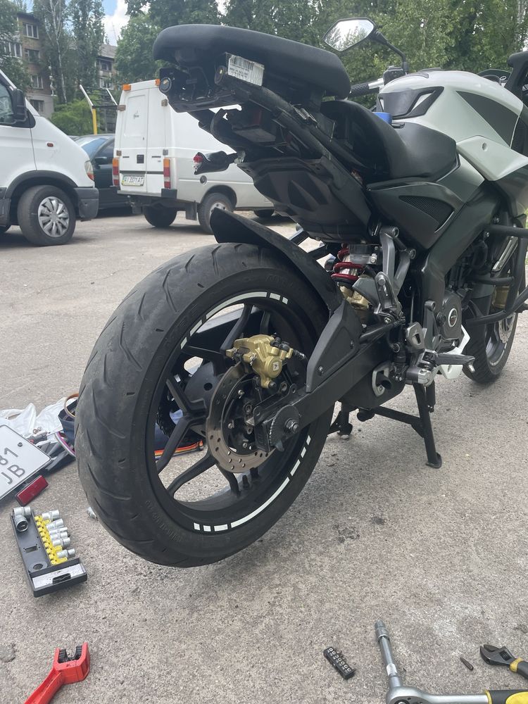 Продам мотоцикл bajaj pulsar ns200