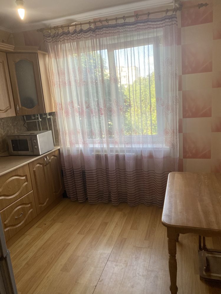 Продам 2кім 4/9 Автономне опалення вул.Колосовського 10