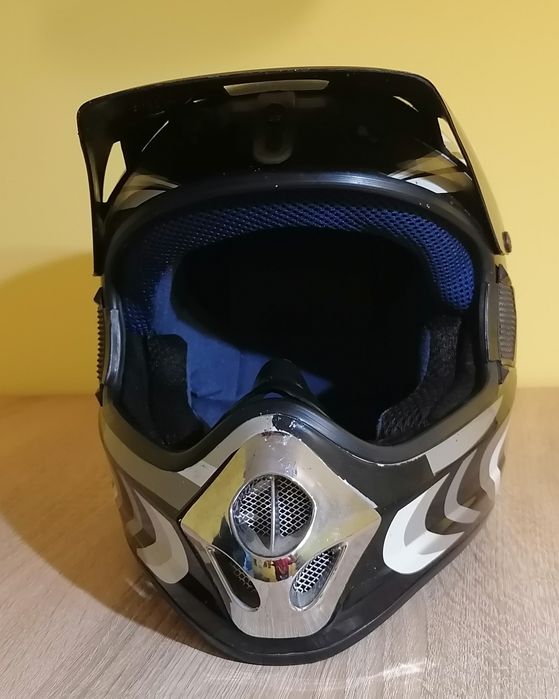 Kask oddam małolatowi