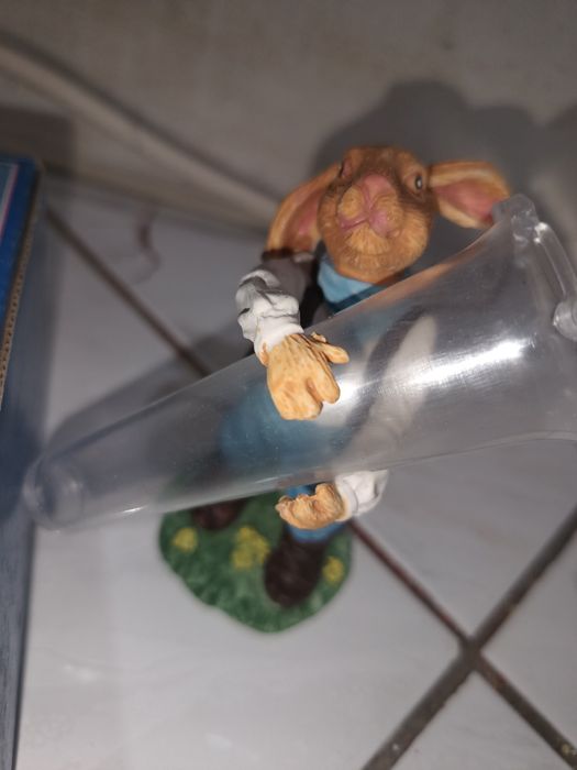 Stary Unikatowy Zająć z wazonikiem