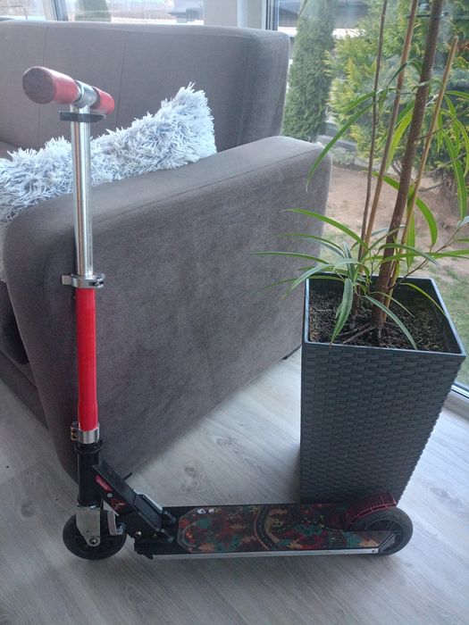 Używana hulajnoga oxelo