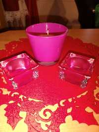 Różowy zestaw szklany świeczników i świeczki