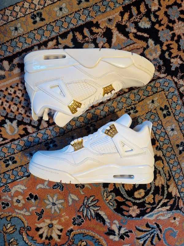 Buty JordanAirJordan4Retro Metallic Gold sportowe rozmiar.46