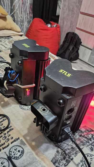 Продам два світлових прилада SPIDER stls