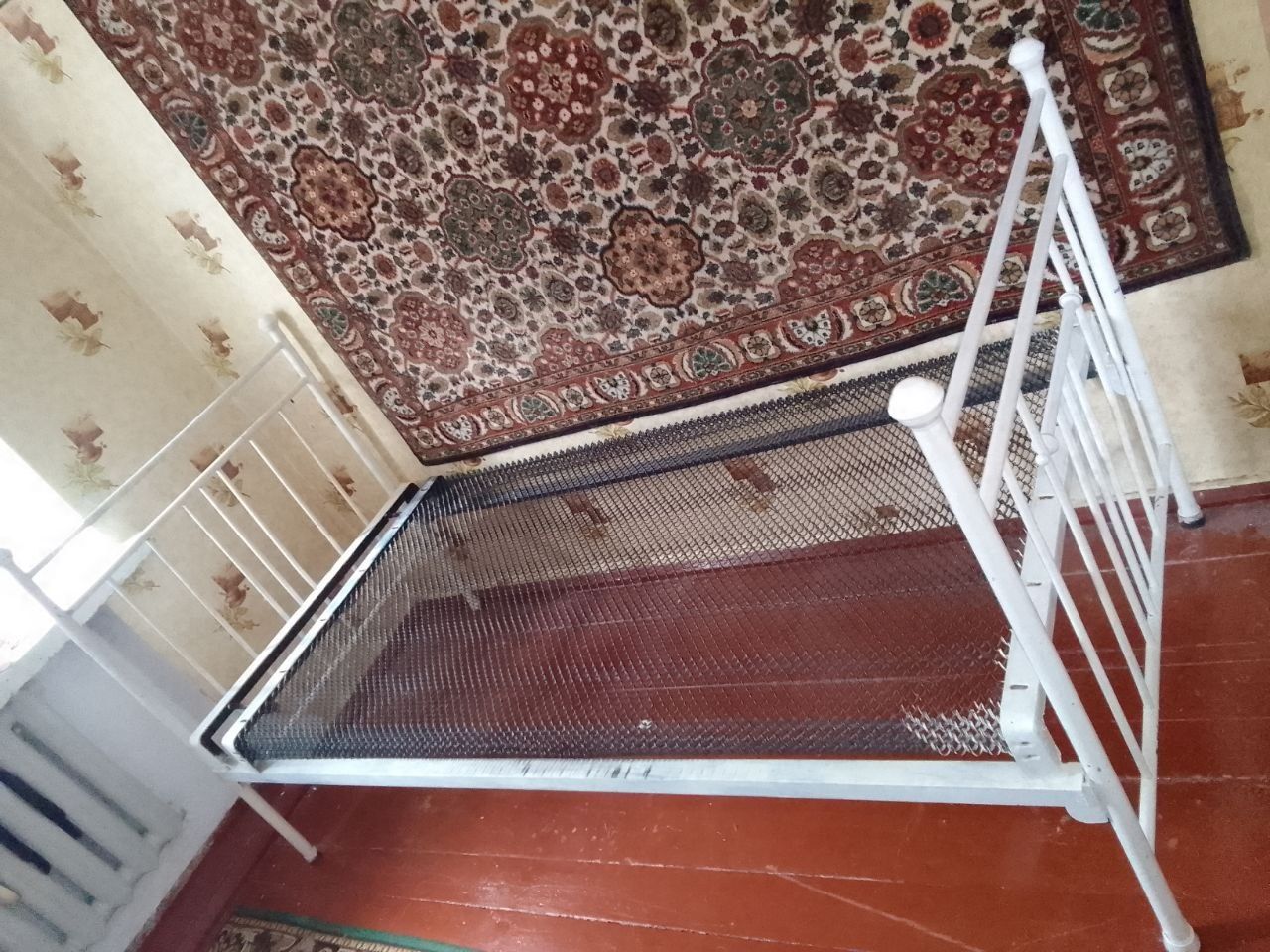 Ліжко залізне з матрасом