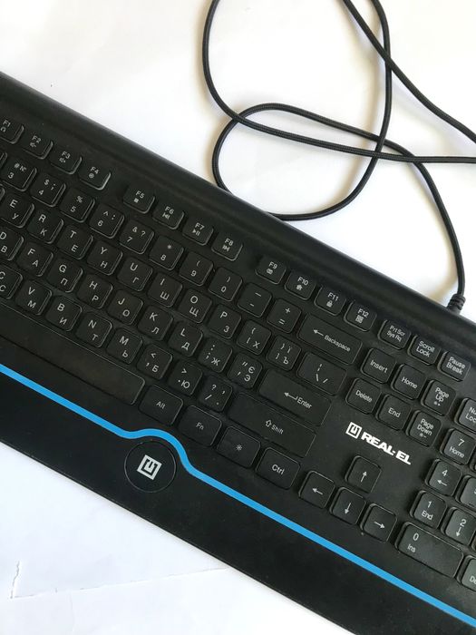 Клавіатура. Не робоча. На запчастини