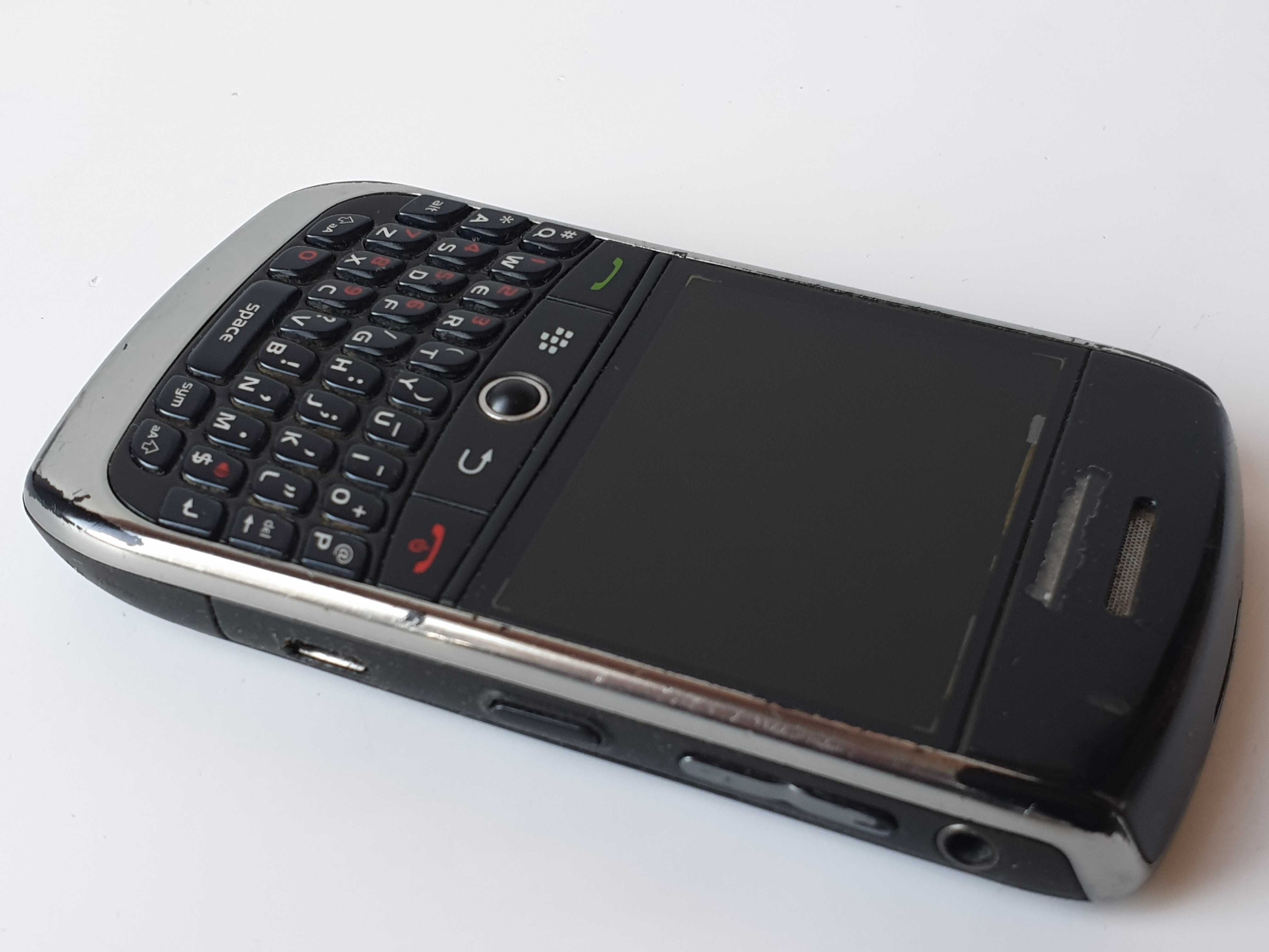 телефон Blackberry 8900 GPS + повер банк