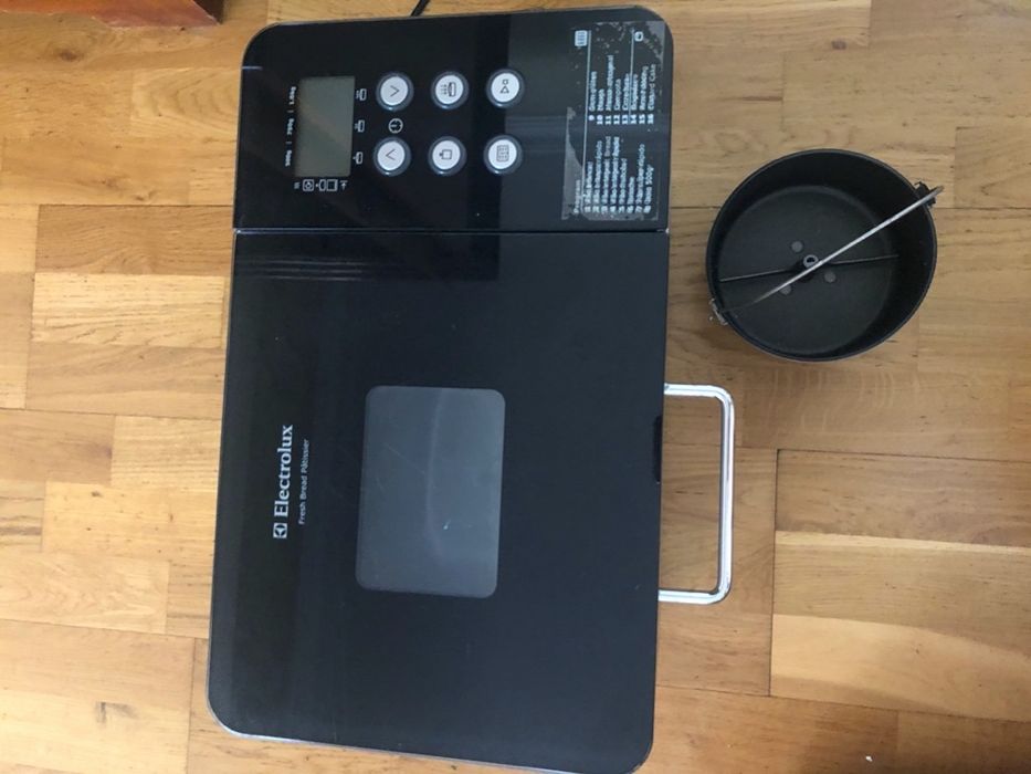 Máquina de pão Electrolux