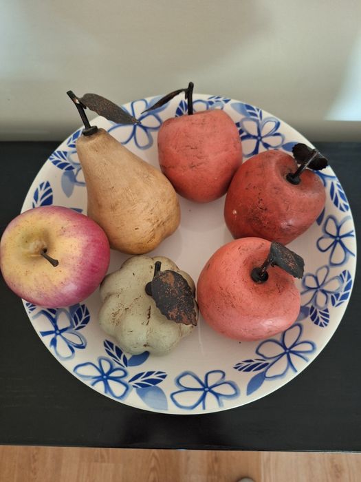 Taça cerâmica e Frutos decorativos