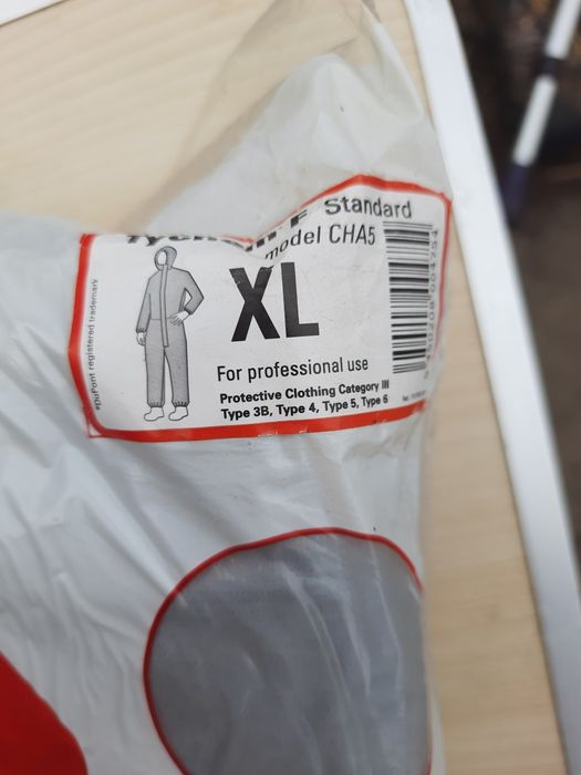 Костюм захисний ,комбенезон зі шкарпетками