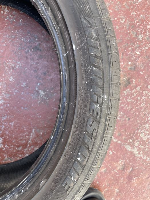 Pneu de Carro 2 Mão Comprado Nunca Usado