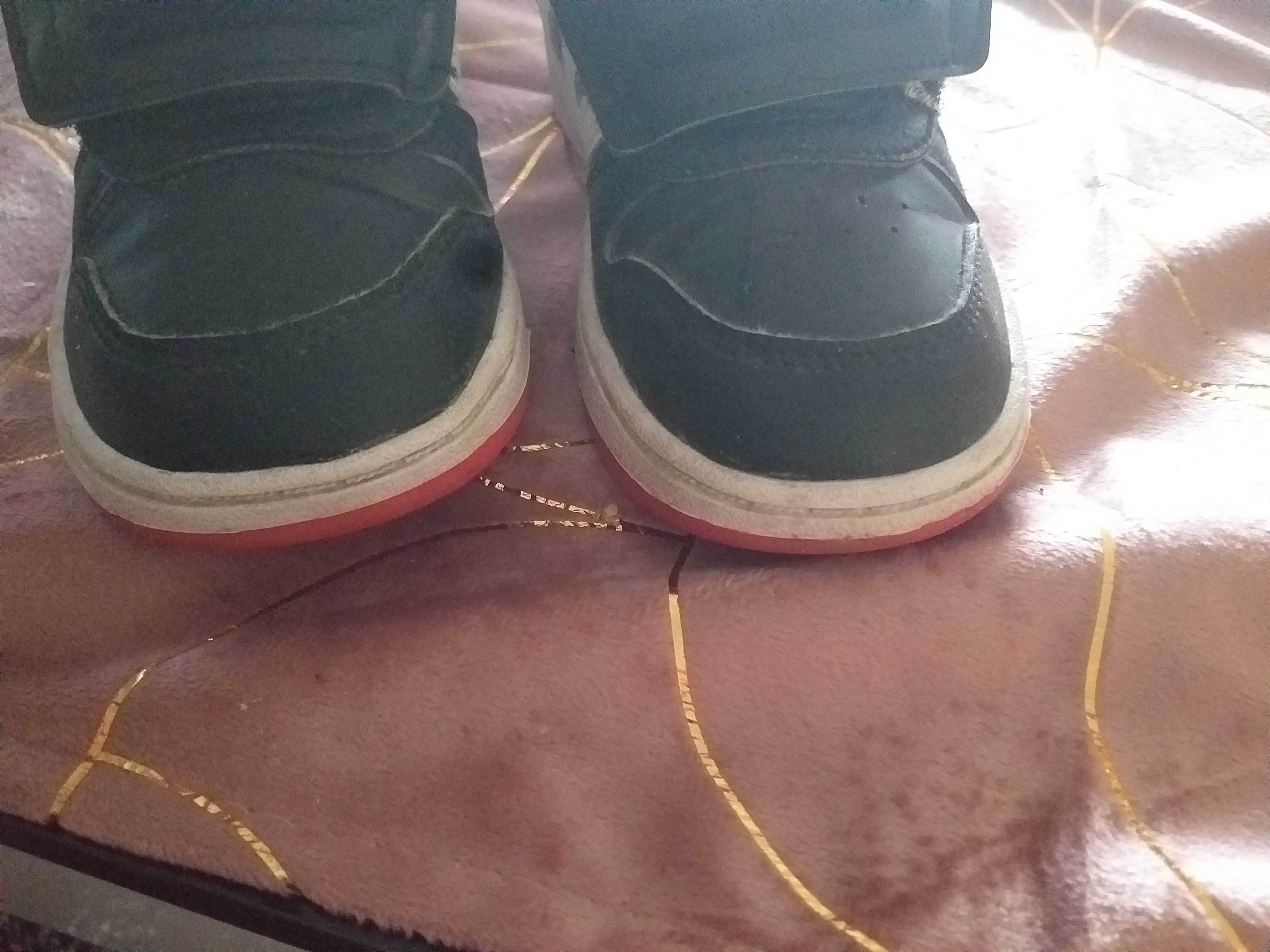 Buty adidas 26 dla dziecka