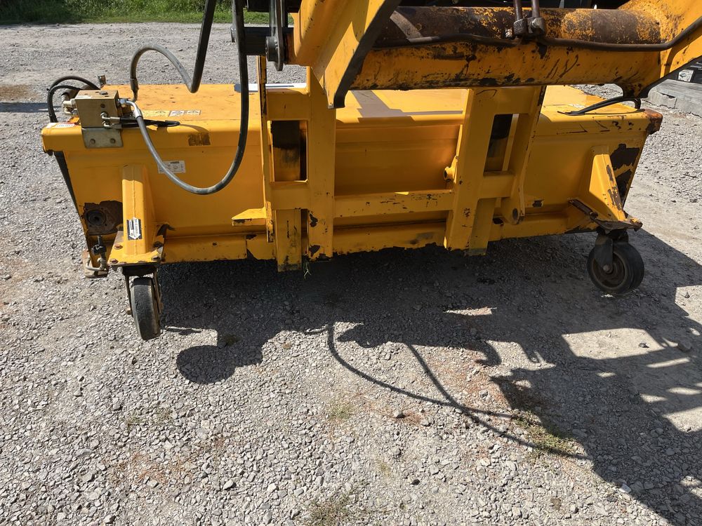 Zamiatarka JCB SC240 Q-fit badz widly szczotka do koparko ladowarki