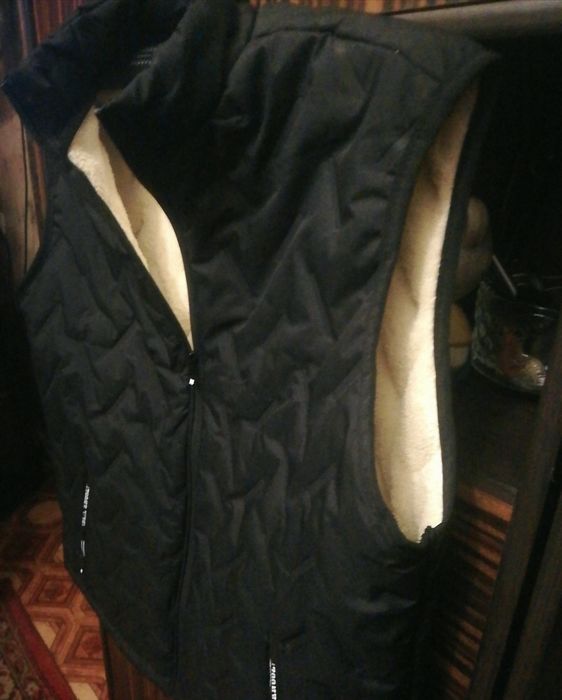 Жилетка муж., р. 50