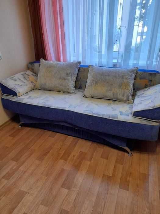 Диван     книжка