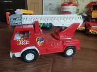 Пожарная машина в идеальном состоянии