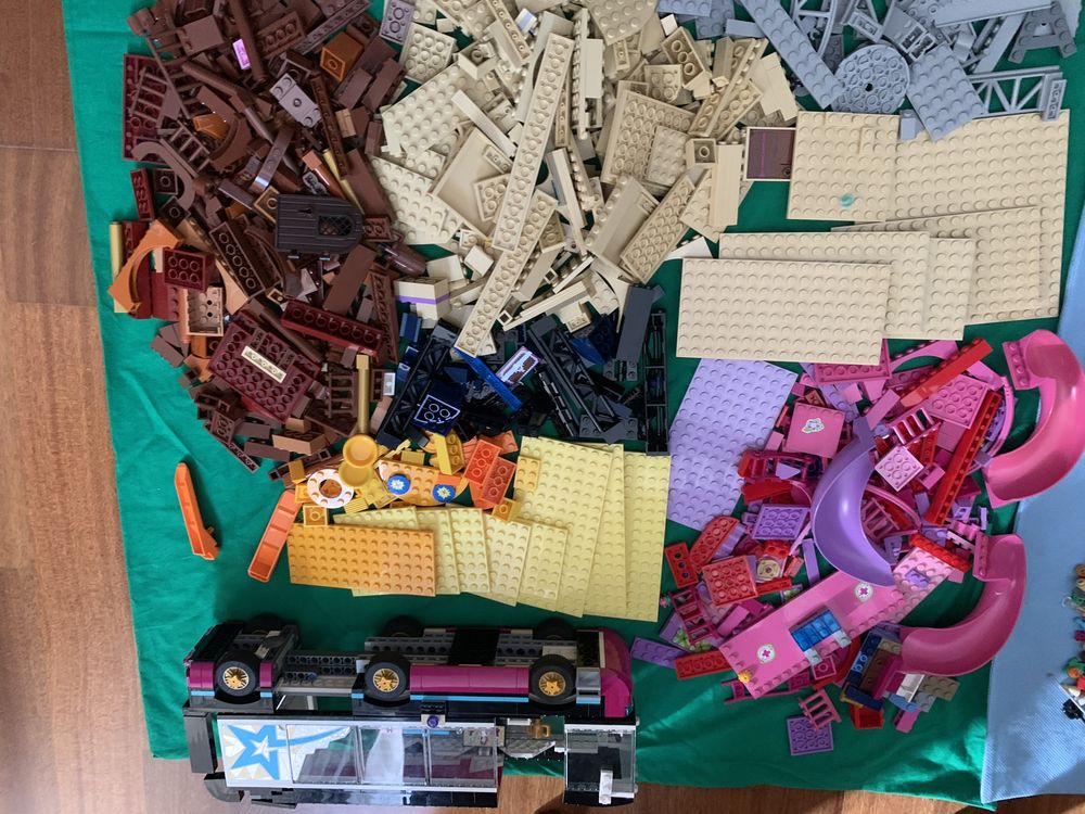 Mix oryginalnych klocków Lego Friends
