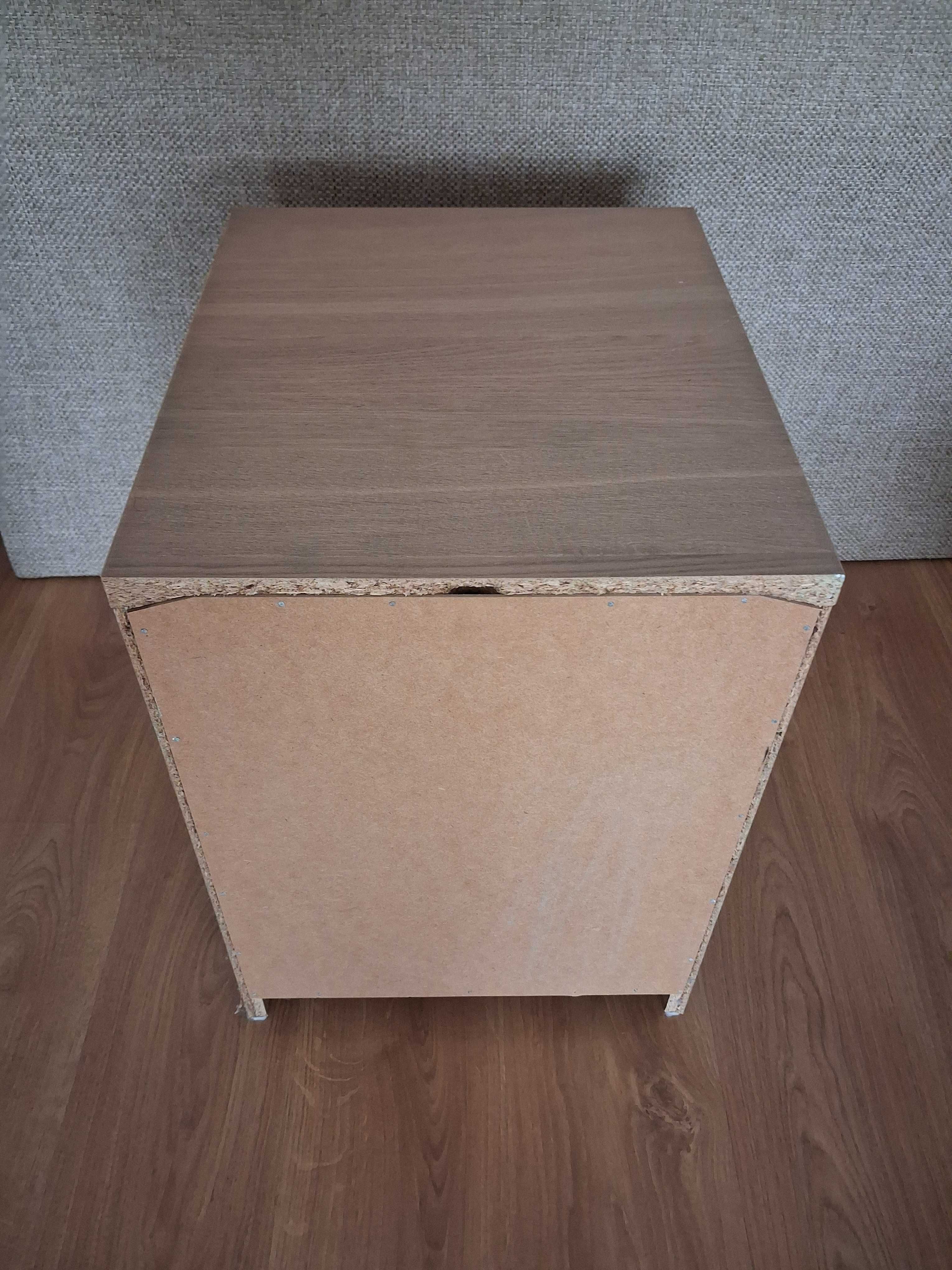 Mesa de cabeceira madeira IKEA - urgente!